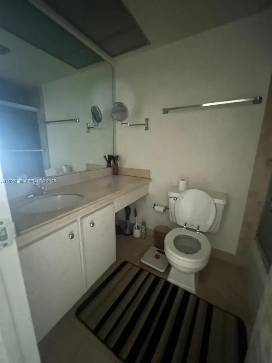251 174th St # 1820, Sunny Isles Beach, FL 33160 photo 6