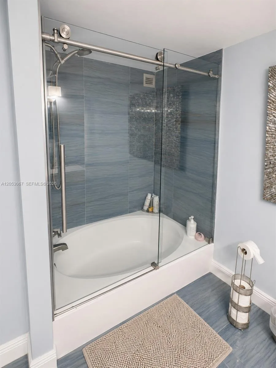 1000 Parkview Dr # 710, Hallandale Beach, FL 33009 photo 13
