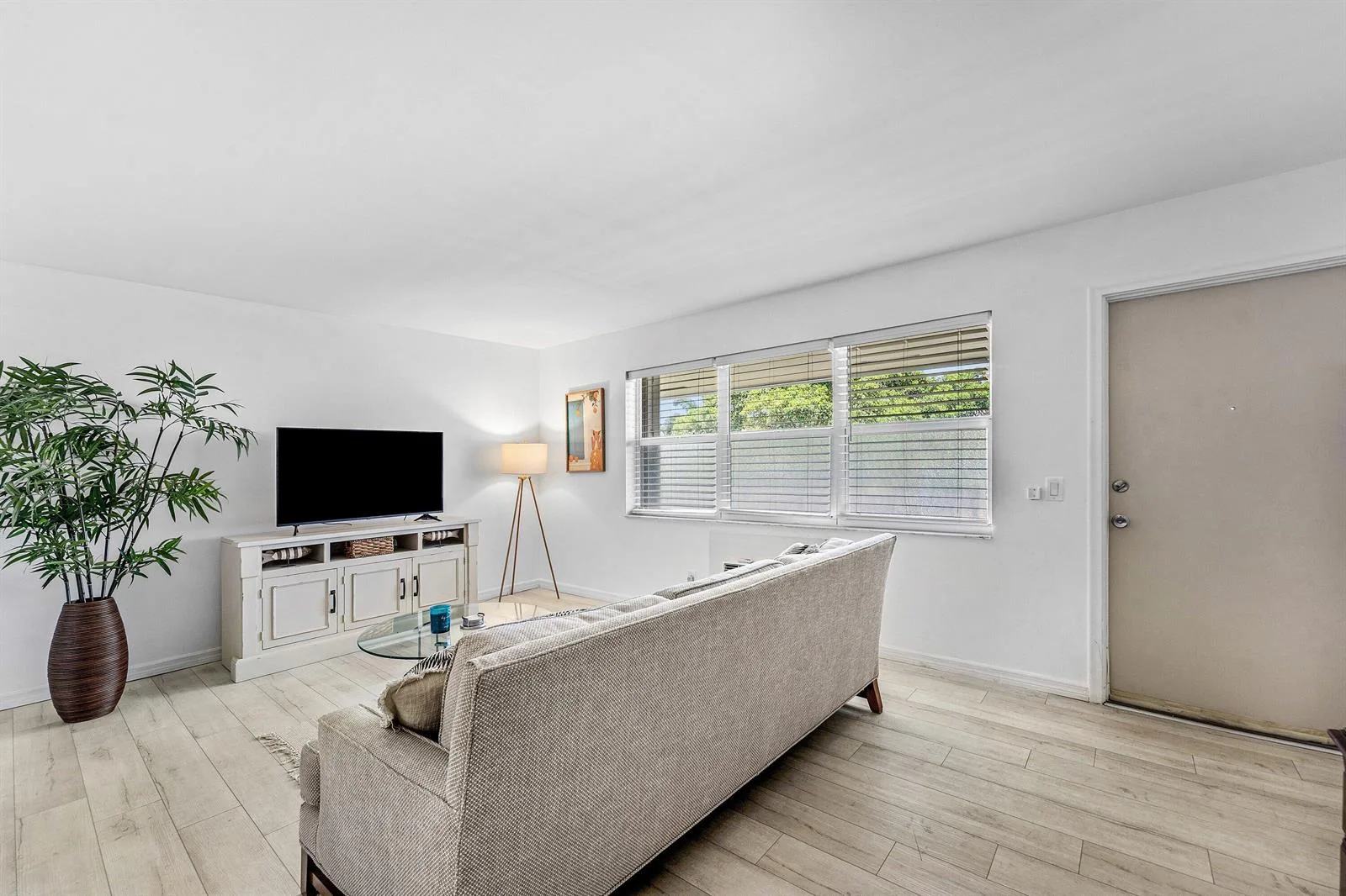 150 Horizon Street E # 303, Boynton Beach, FL 33435 photo 6
