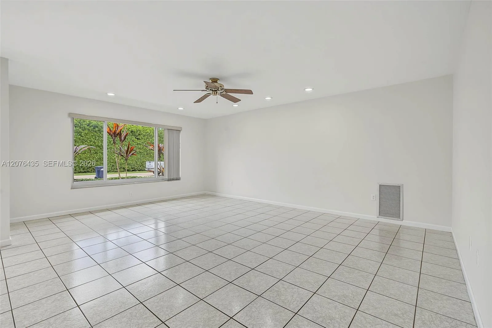 17721 SW 93rd Ave, Palmetto Bay, FL 33157 photo 3