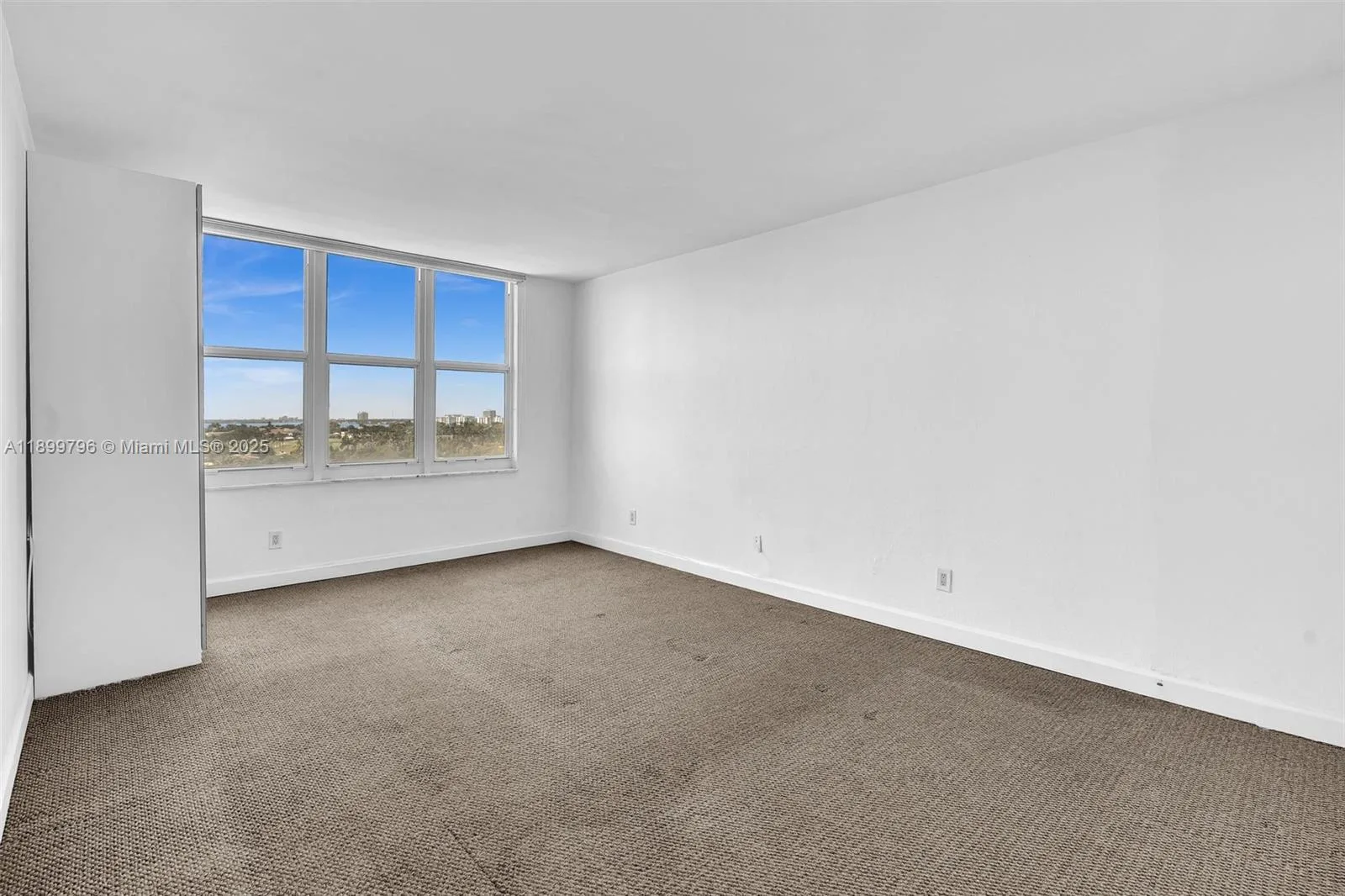 5600 Collins Ave # 10J, Miami Beach, FL 33140 photo 11
