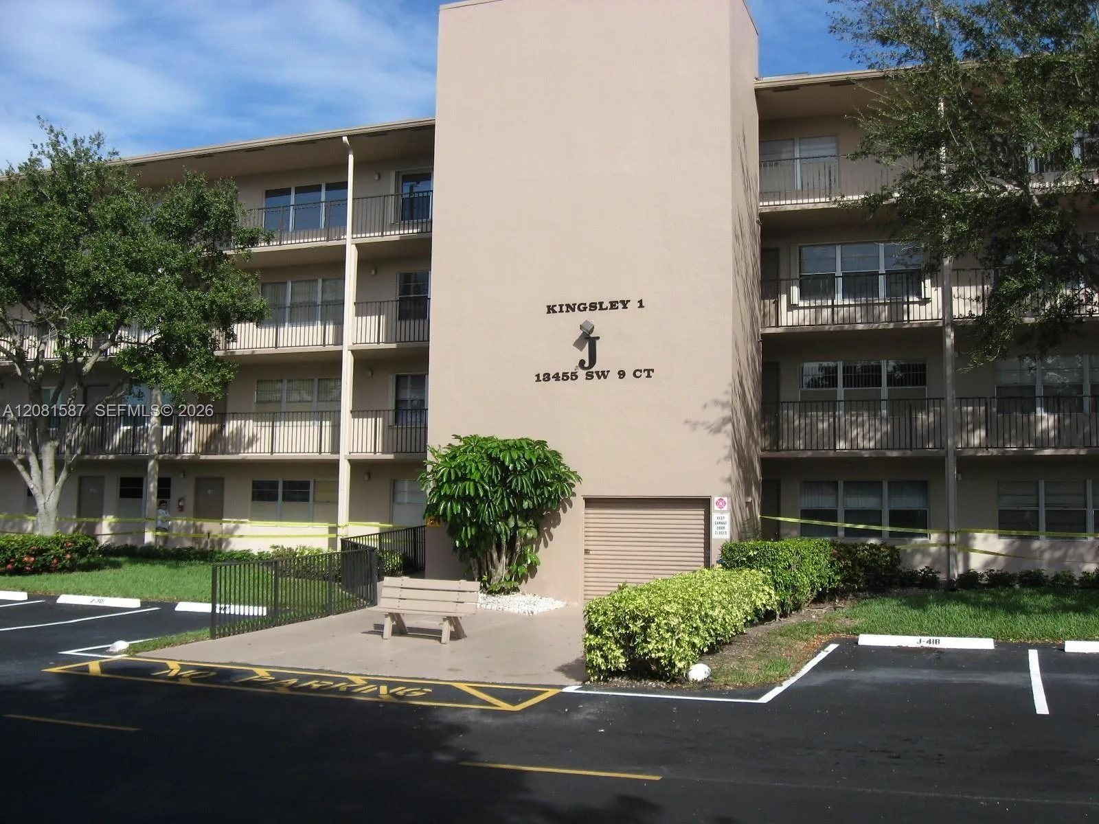 13455 SW 9th Ct # 117J, Pembroke Pines, FL 33027