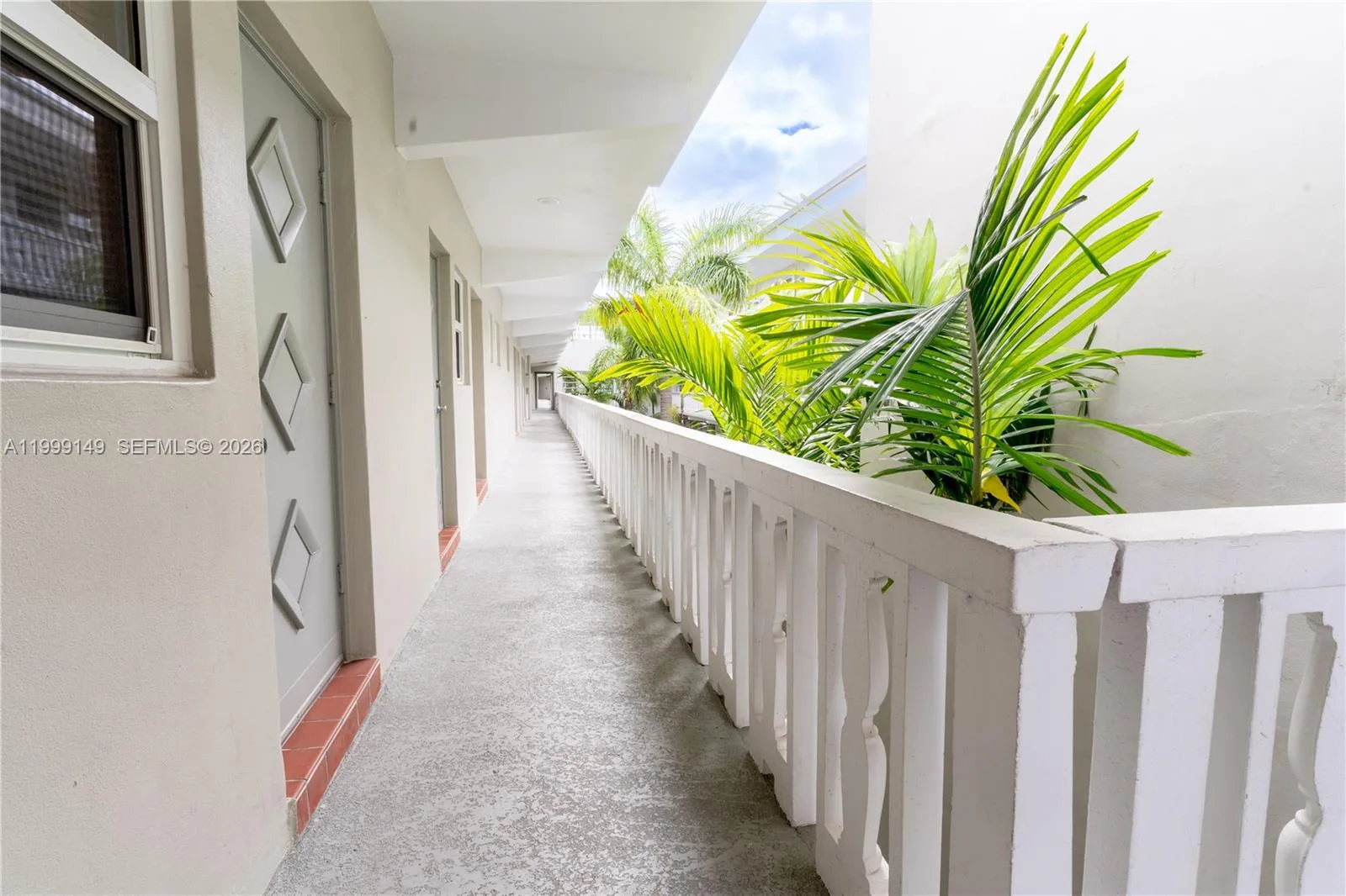 330 SE 2nd St # 405F, Hallandale Beach, FL 33009 photo 5
