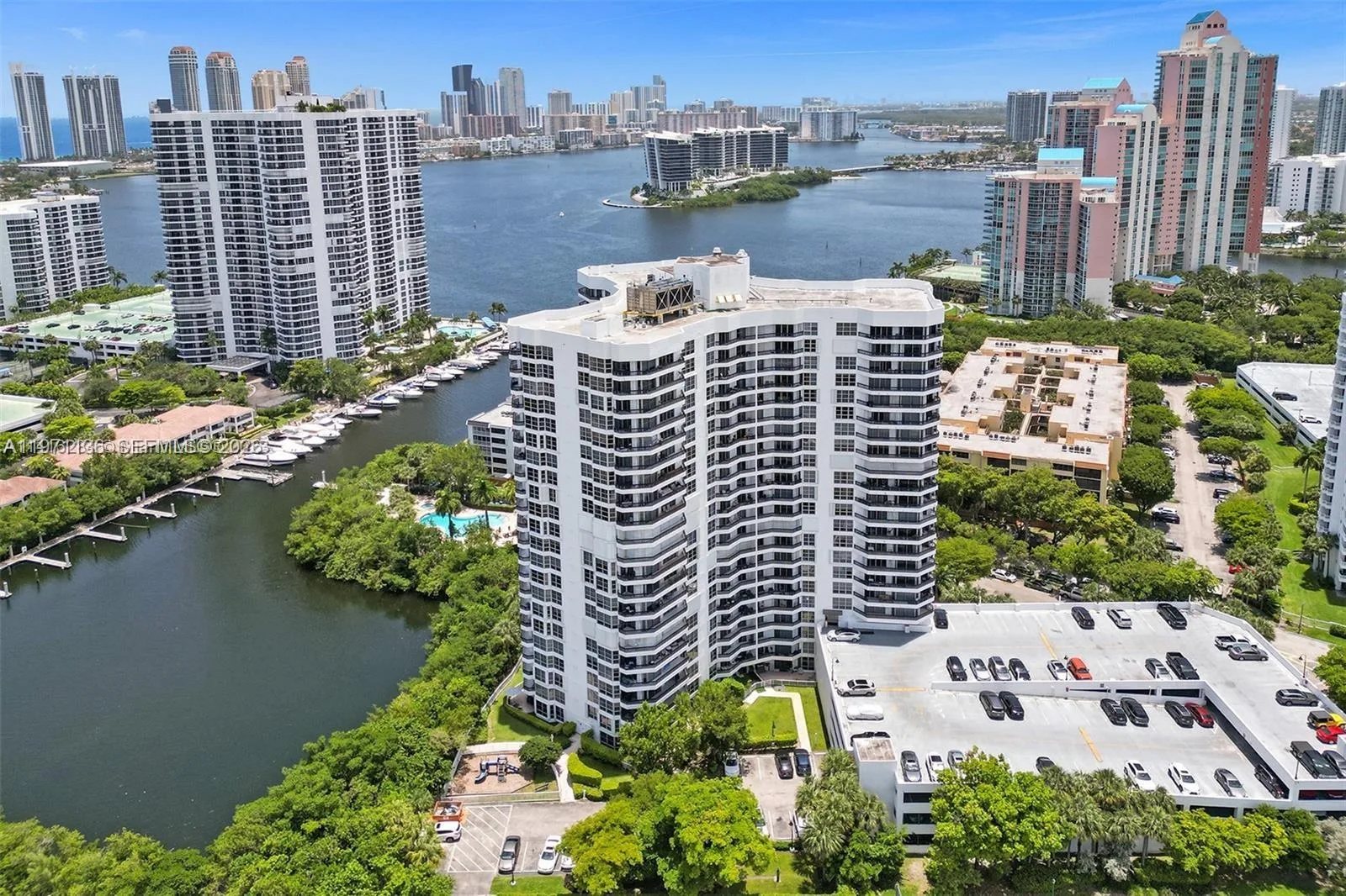 3400 NE 192nd St # 1607, Aventura, FL 33180 photo 2