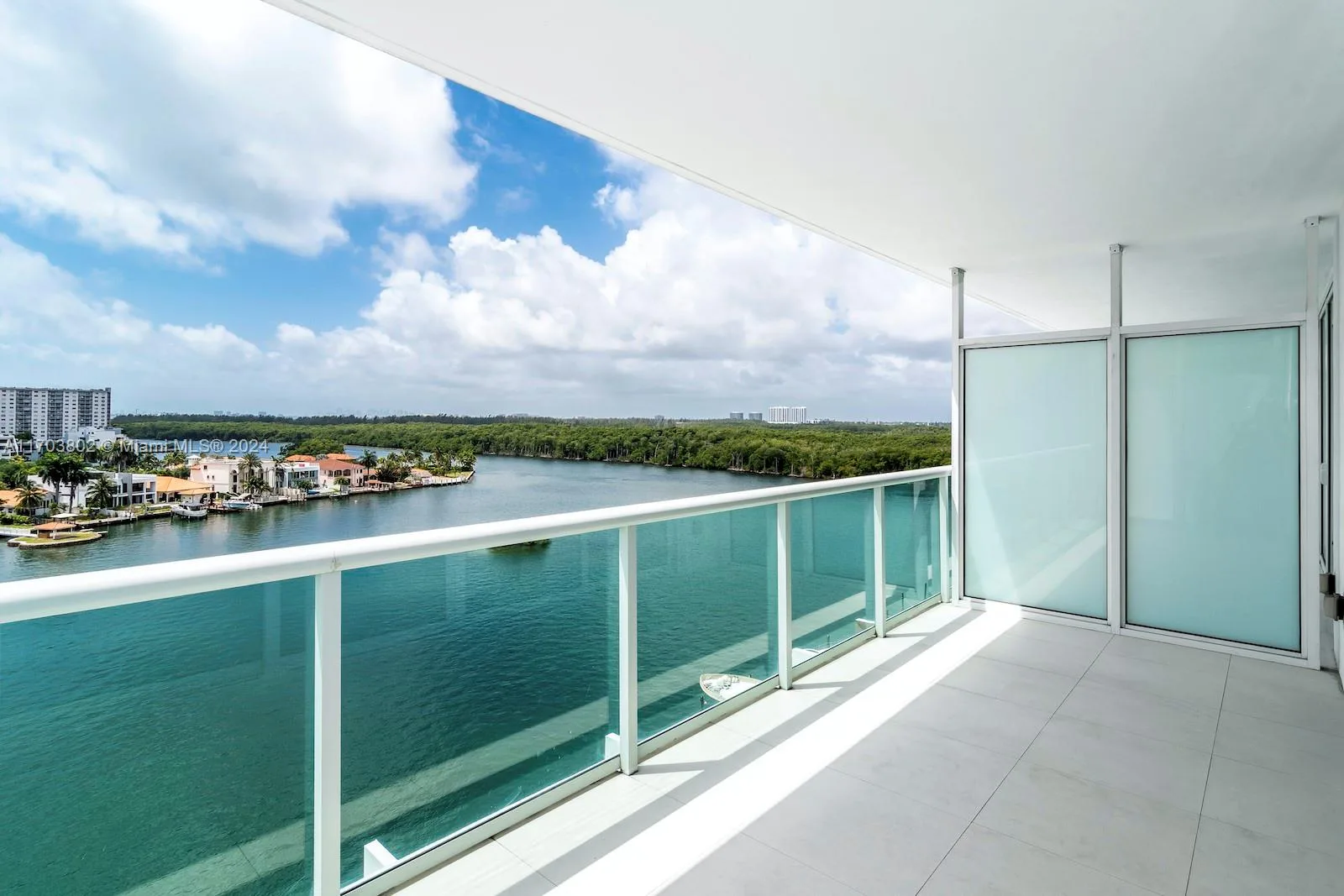 400 Sunny Isles Blvd # 919, Sunny Isles Beach, FL 33160 photo 2