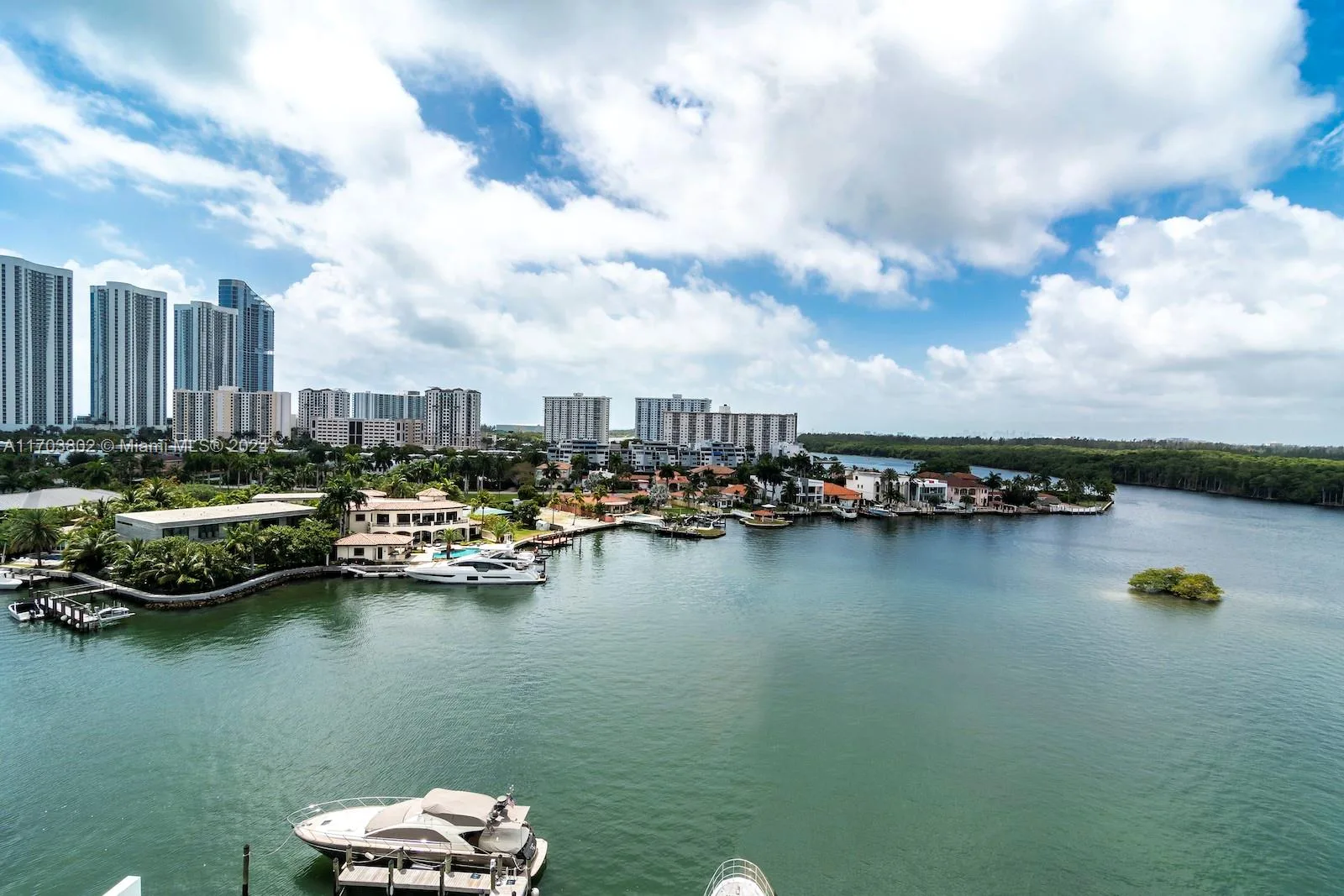 400 Sunny Isles Blvd # 919, Sunny Isles Beach, FL 33160 photo 3
