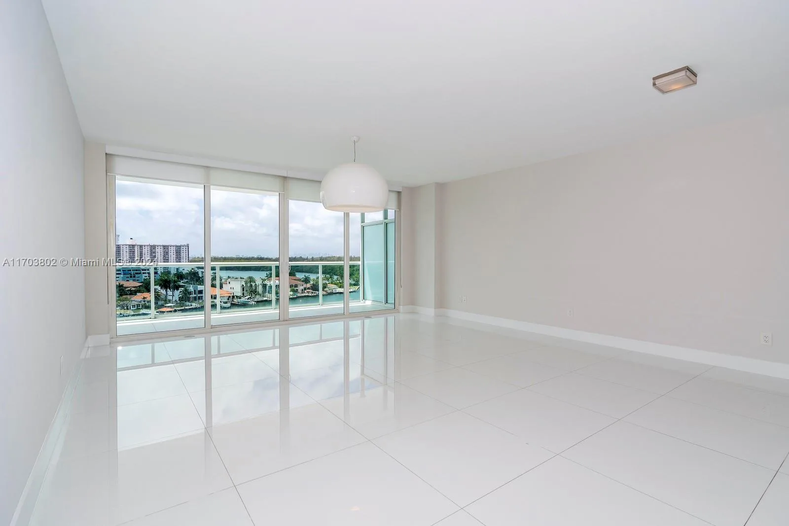 400 Sunny Isles Blvd # 919, Sunny Isles Beach, FL 33160 photo 4