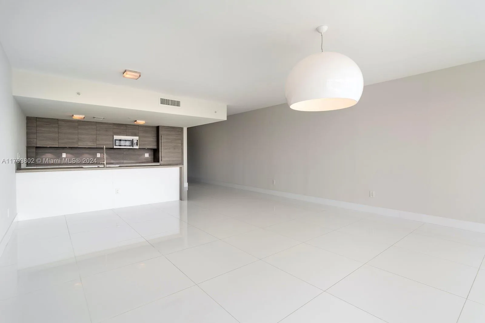 400 Sunny Isles Blvd # 919, Sunny Isles Beach, FL 33160 photo 8