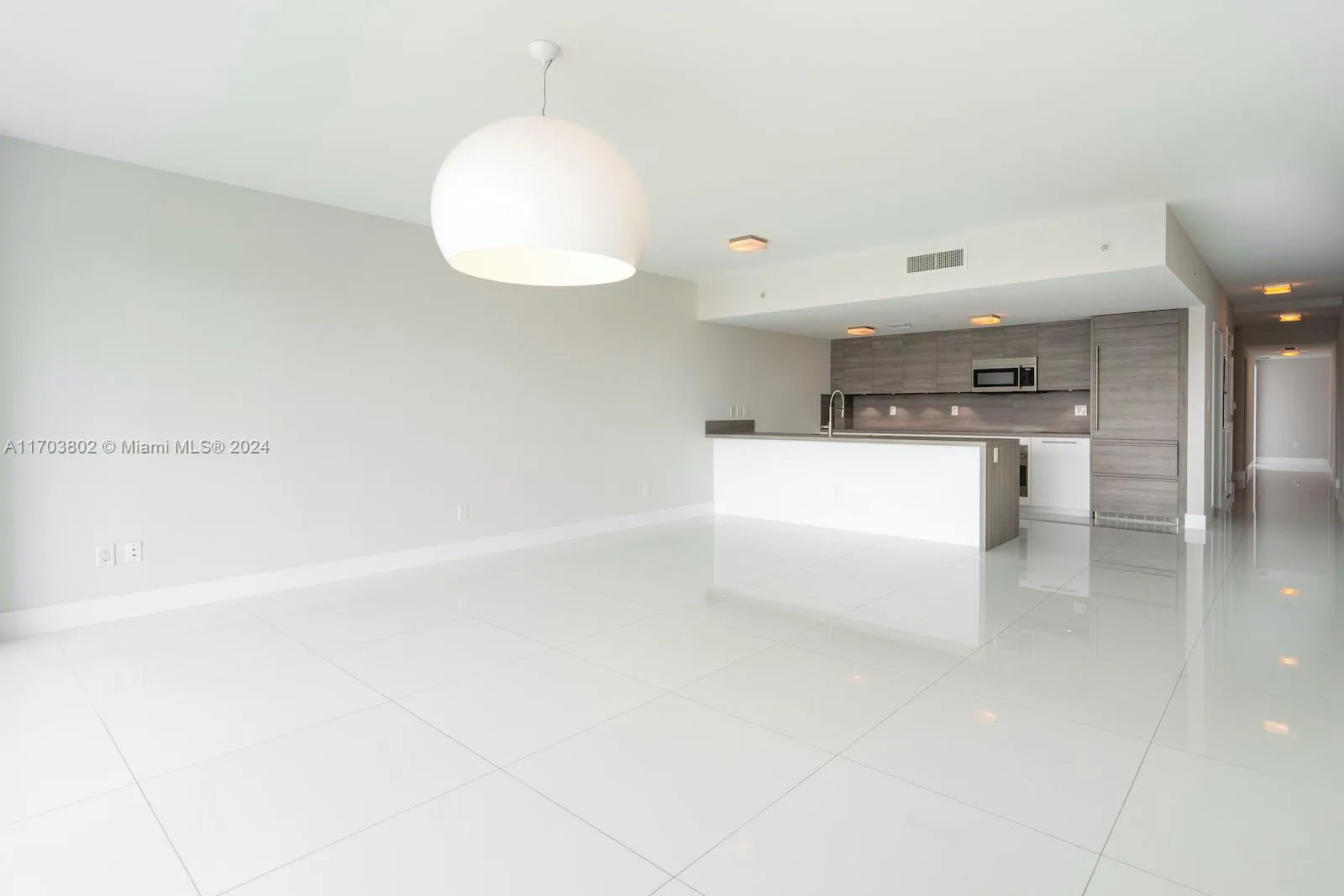 400 Sunny Isles Blvd # 919, Sunny Isles Beach, FL 33160 photo 9