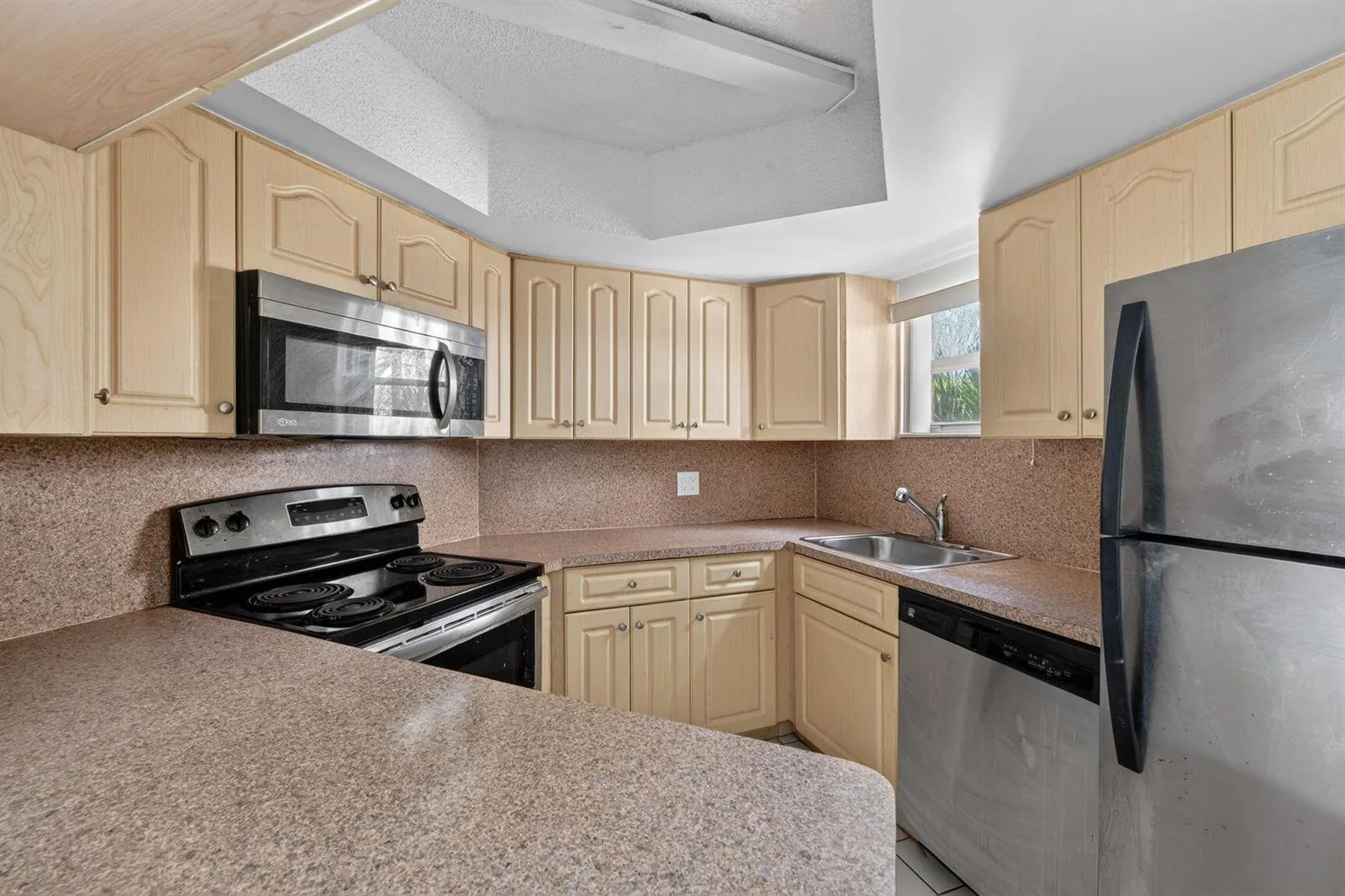 8363 Lake Drive # 308, Doral, FL 33166 photo 8