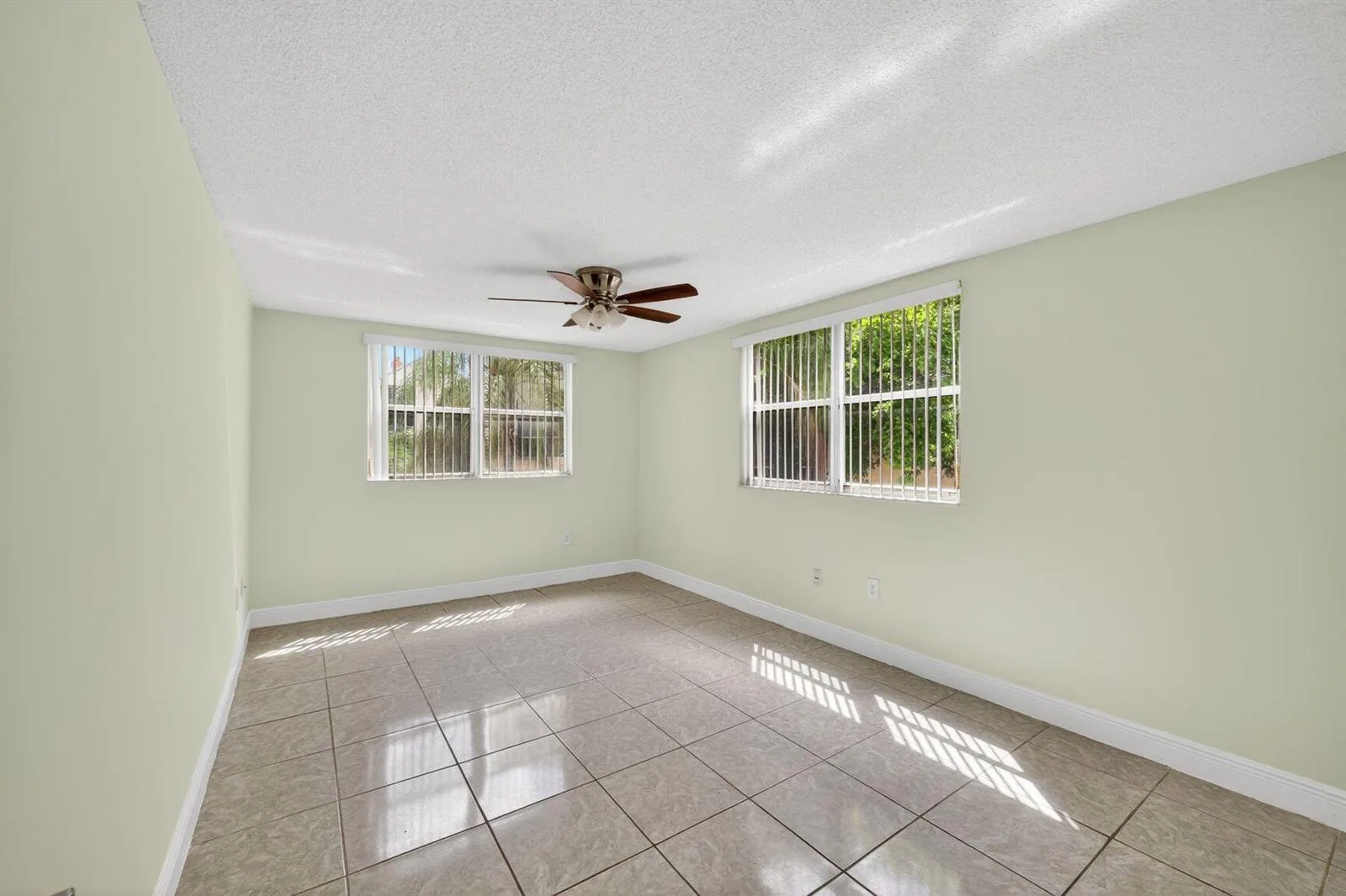 8363 Lake Drive # 308, Doral, FL 33166 photo 9