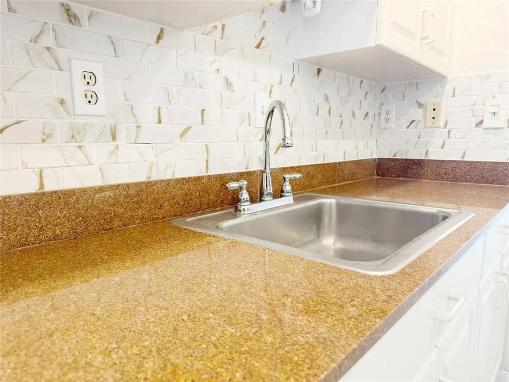1116 Lake Terrace # 214, Boynton Beach, FL 33426 photo 6