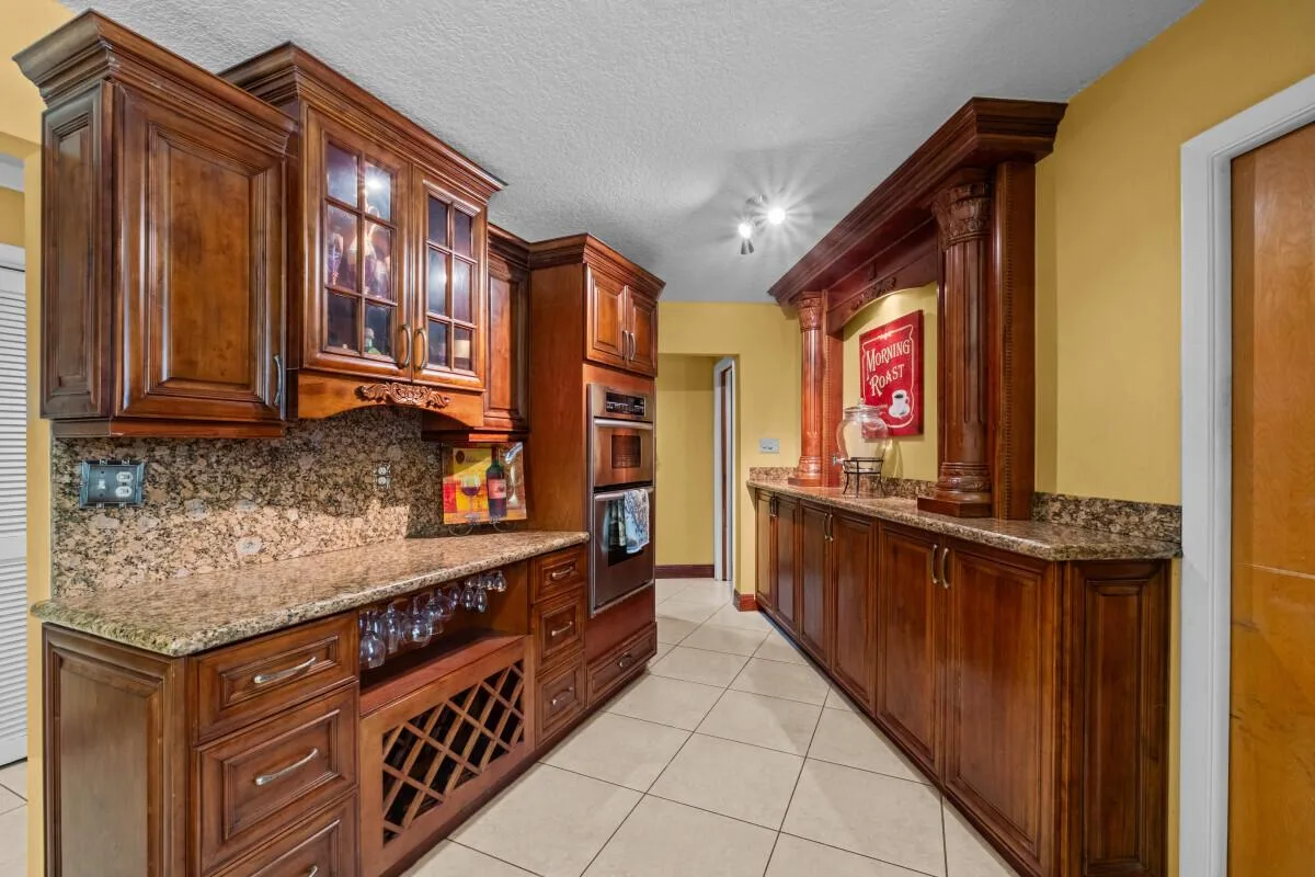 10010 NW 135th Street, Hialeah Gardens, FL 33018 photo 12