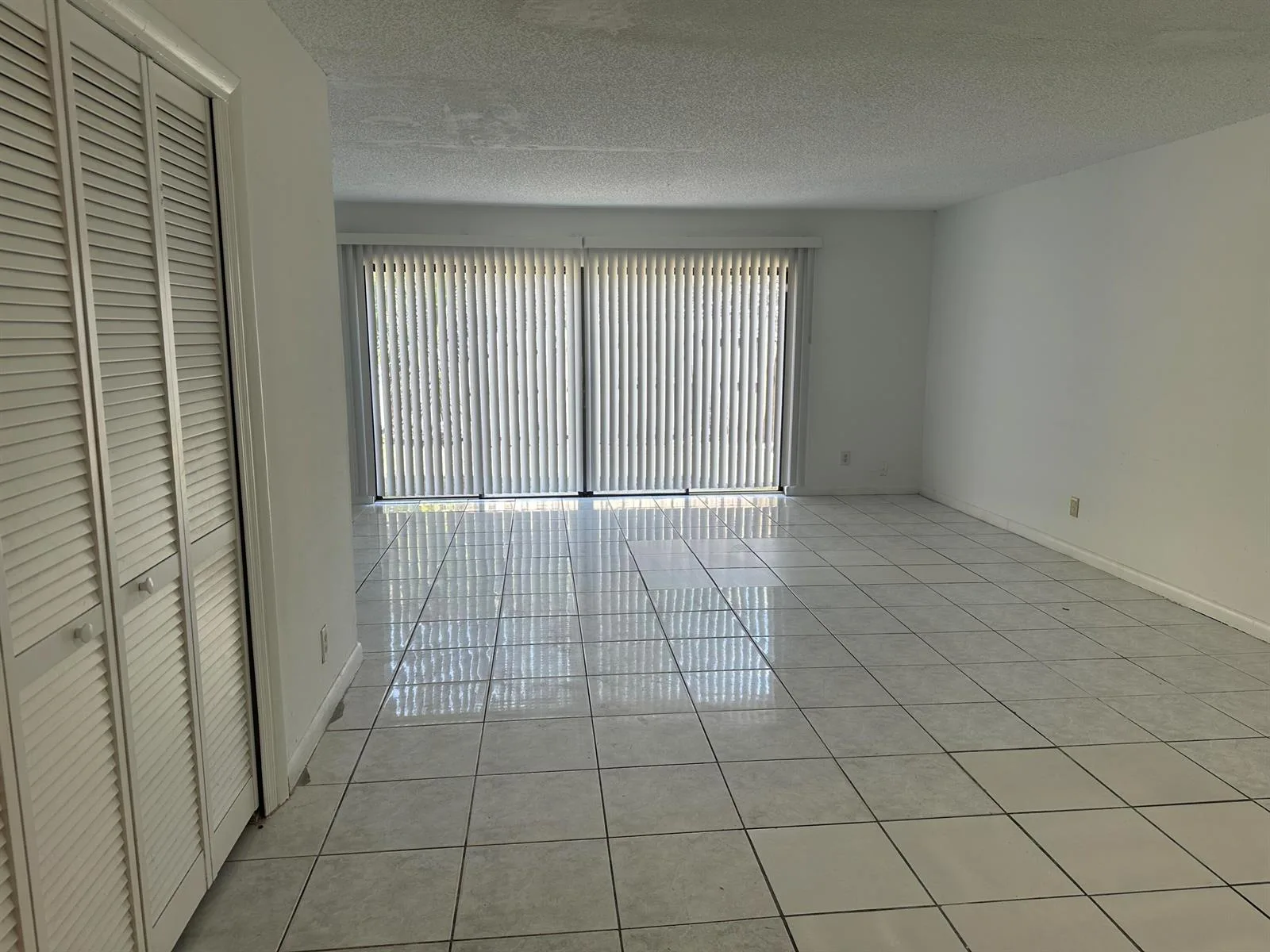 931 SW 20TH Court, Delray Beach, FL 33445 photo 5