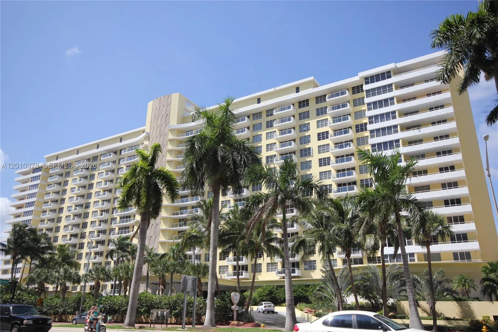 5600 Collins Ave # 9E, Miami Beach, FL 33140 photo 2