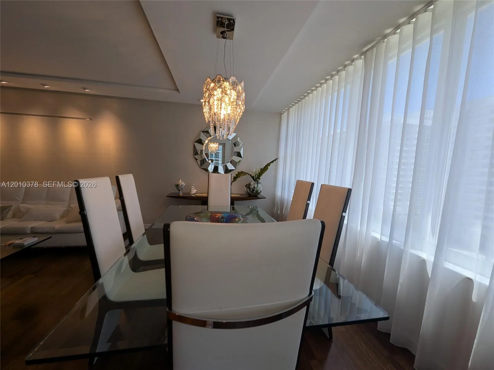 5600 Collins photo 7