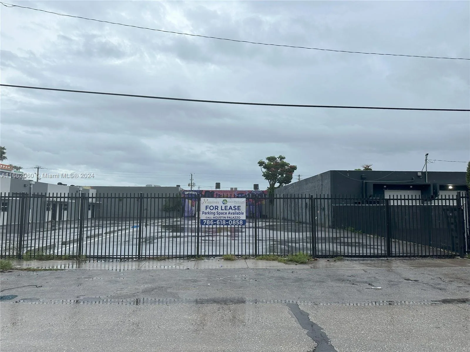 1740 NW 22nd St, Miami, FL 33142 photo 2