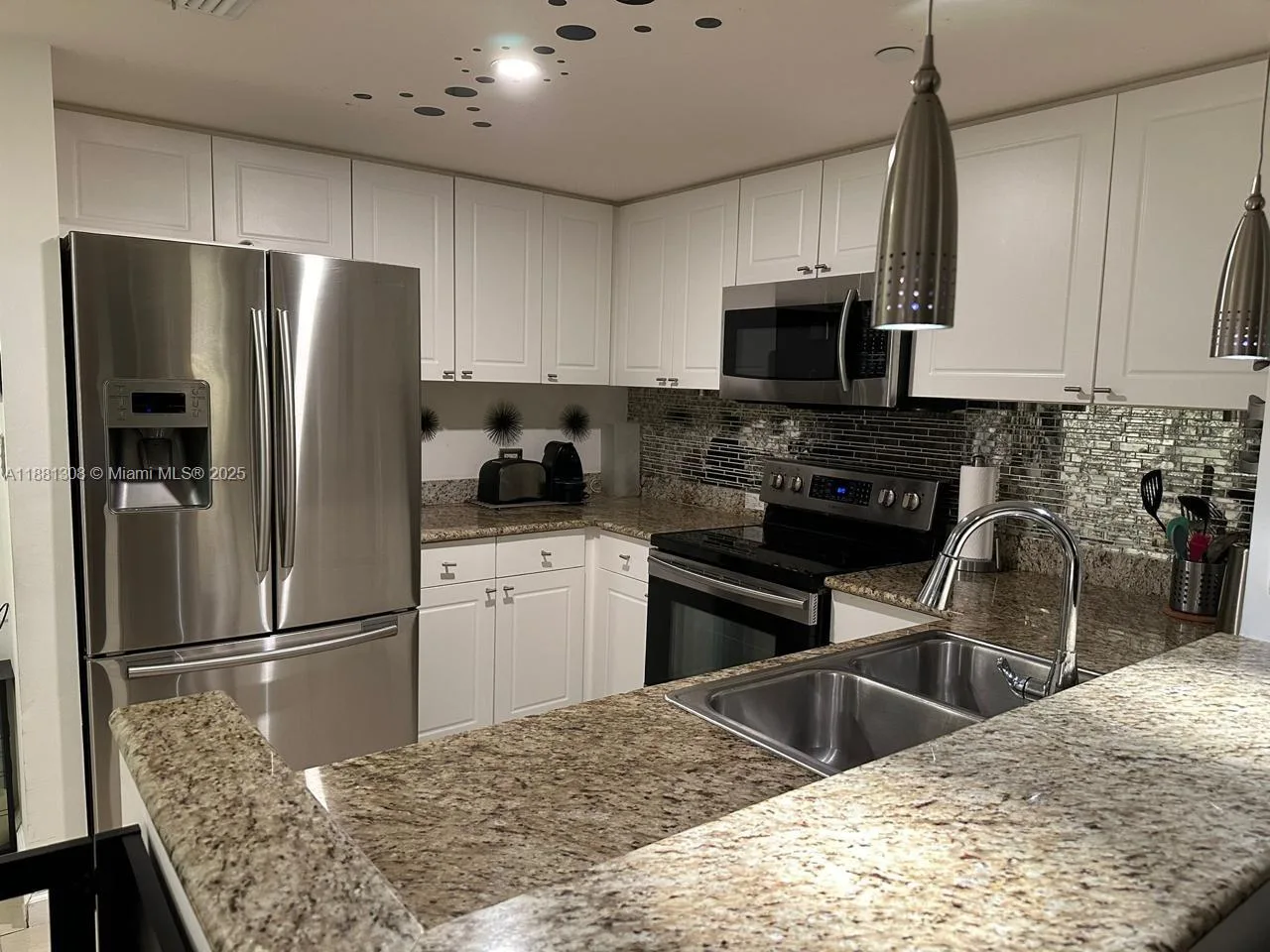 19501 S W country Club dr # 1706, Aventura, FL 33180 photo 3