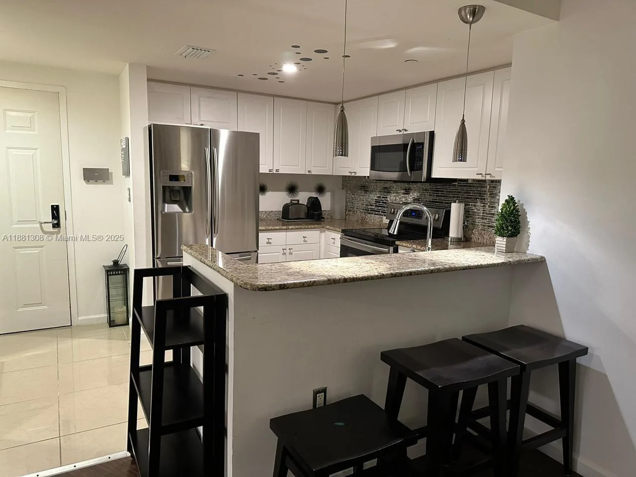19501 S W country Club dr # 1706, Aventura, FL 33180 photo 4