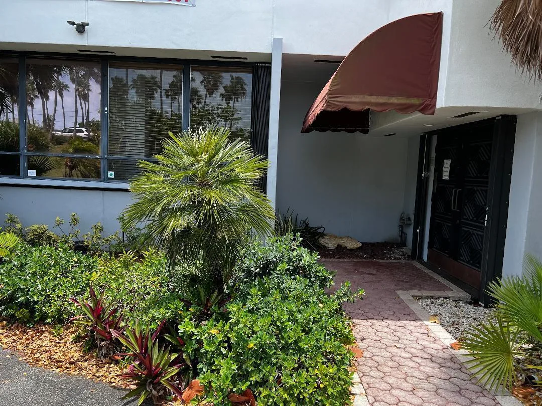 2888 E Oakland Park Boulevard # 101, Fort Lauderdale, FL 33306