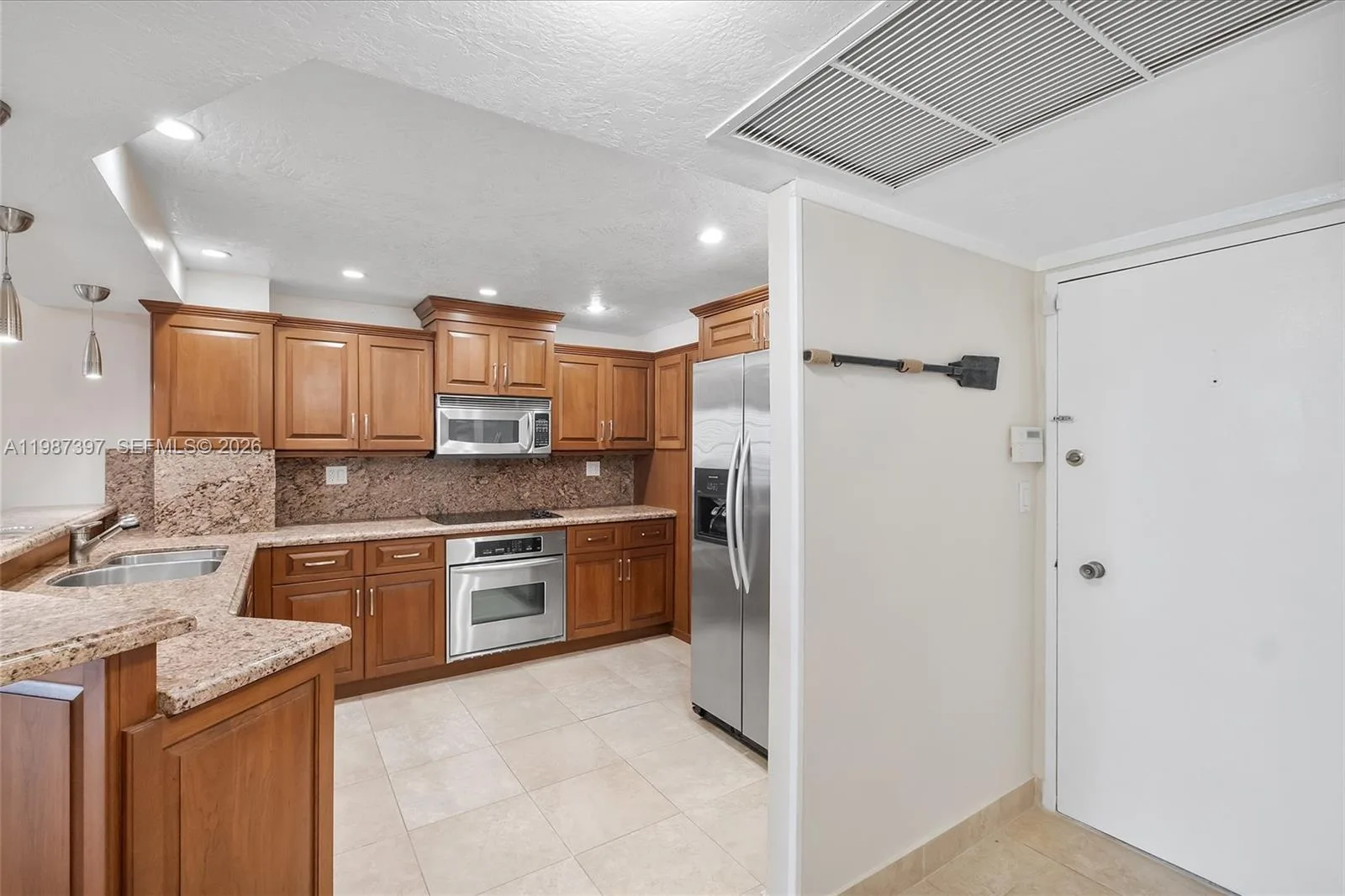 5555 Collins Ave # 11A, Miami Beach, FL 33140 photo 13