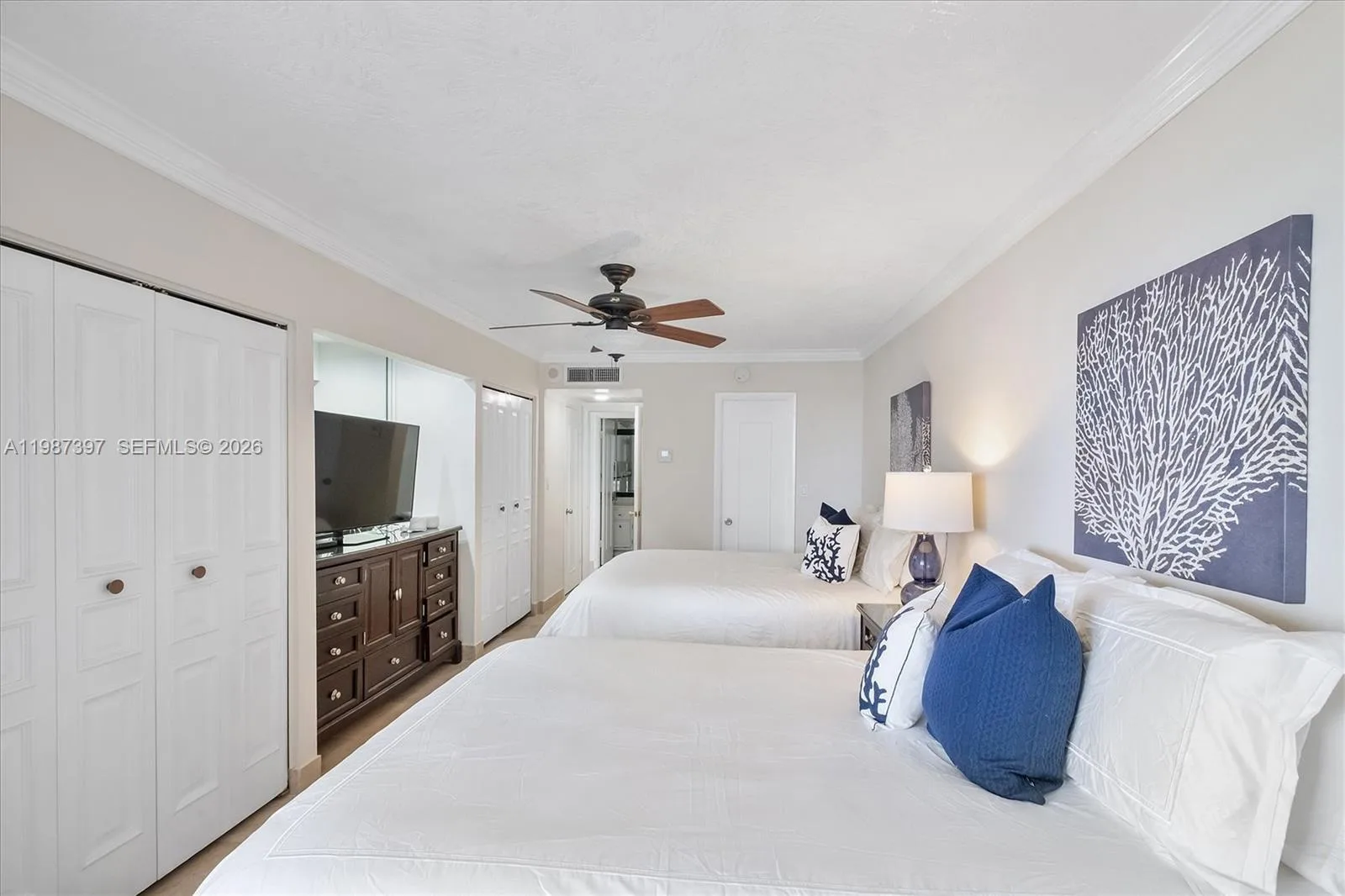 5555 Collins Ave # 11A, Miami Beach, FL 33140 photo 2