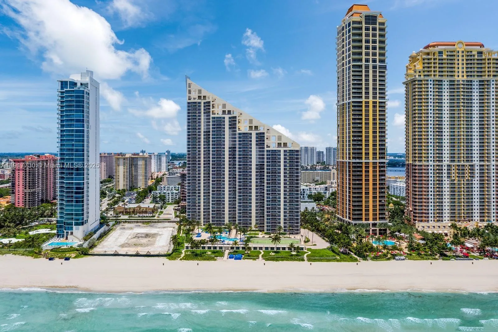 17555 Collins Ave # 607, Sunny Isles Beach, FL 33160