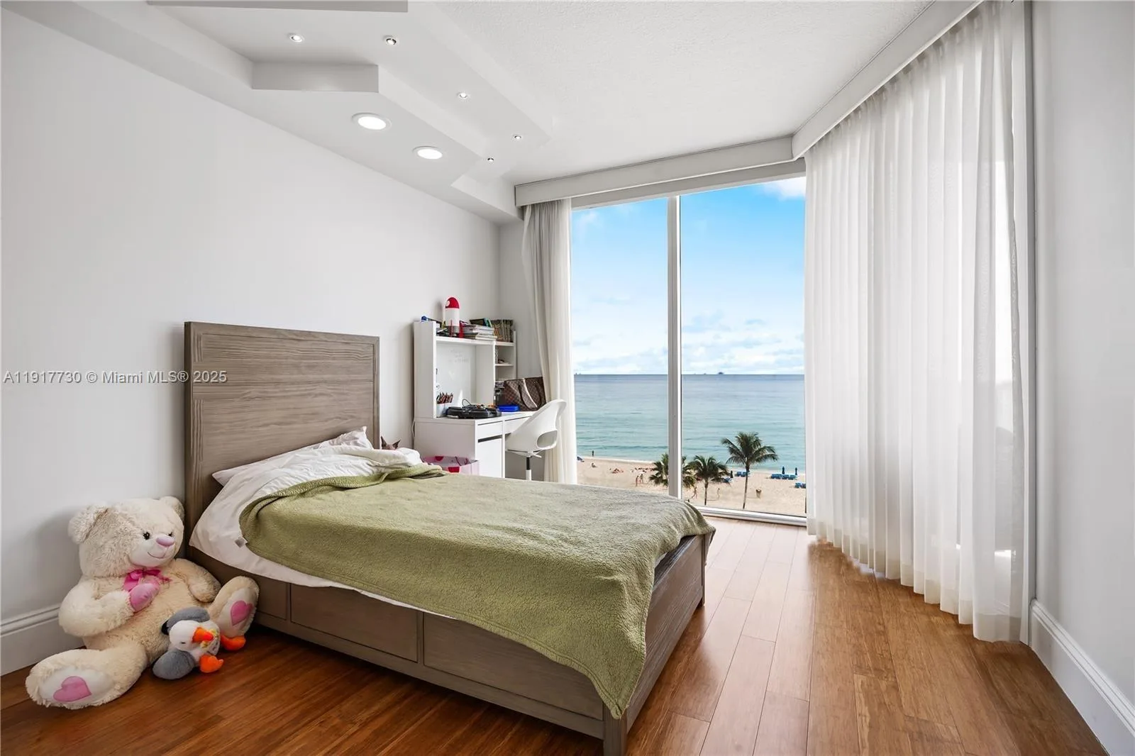 17555 Collins Ave # 607, Sunny Isles Beach, FL 33160 photo 12