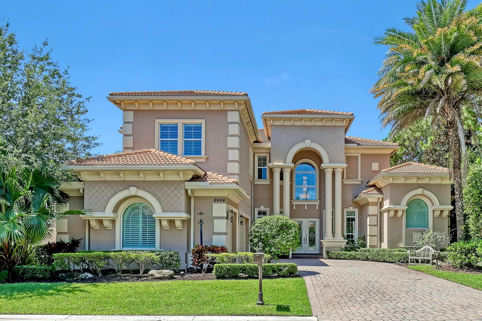 6464 Bellamalfi Street, Boca Raton, FL 33496
