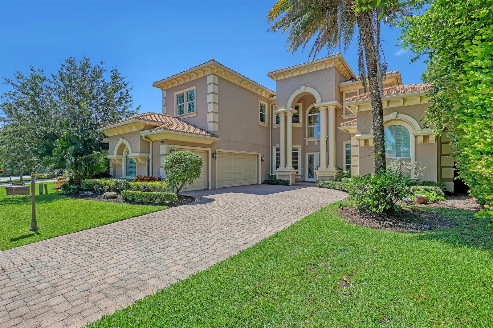 6464 Bellamalfi Street, Boca Raton, FL 33496 photo 2