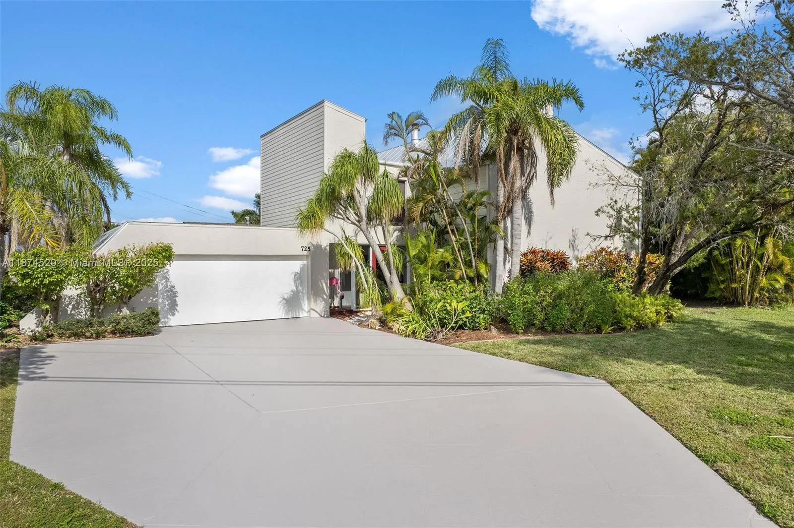 725 El Dorado PKWY W, Cape Coral, FL 33914 photo 2