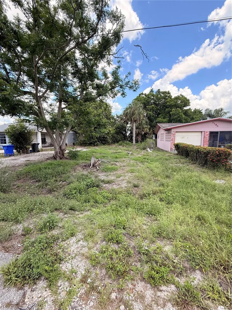 2133 Davis, Fort Myers, FL 33916