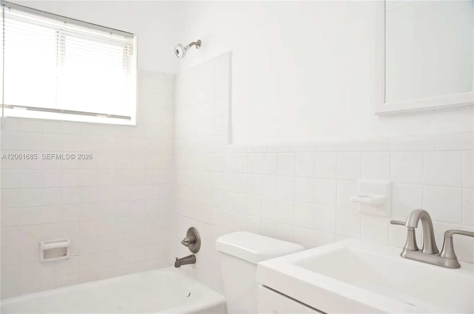 304 SE 9th Ct # 6, Hallandale Beach, FL 33009 photo 4