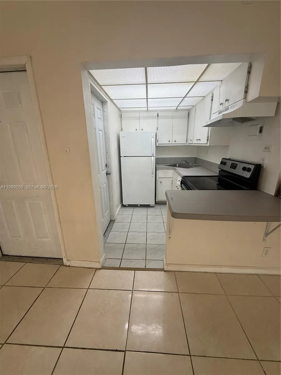 201 SE 6th Ave # 7, Pompano Beach, FL 33060 photo 2