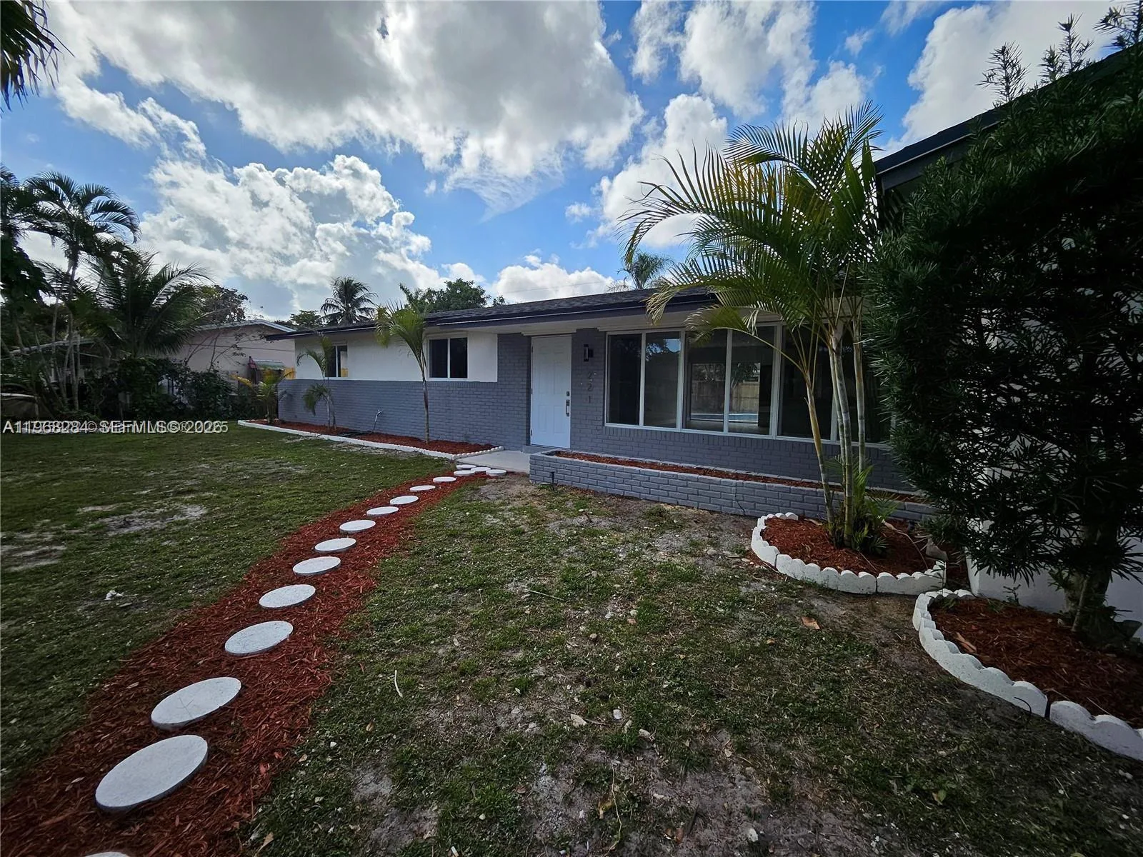 221 SW 53rd Ave, Plantation, FL 33317 photo 3