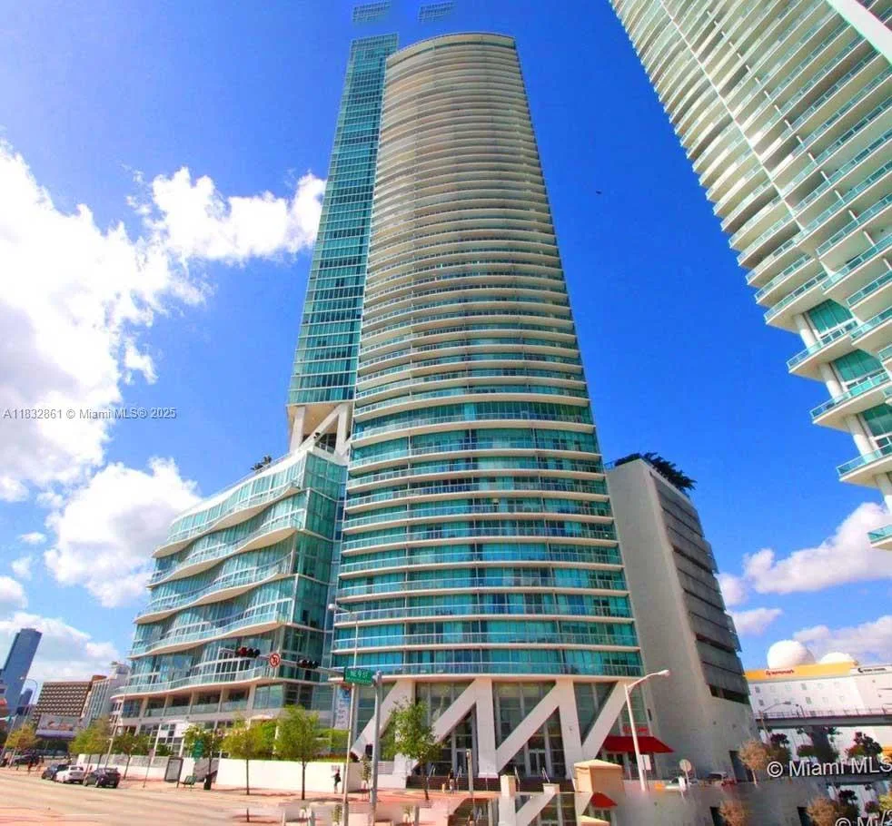 Marina Blue Unit 4304 at 888 Biscayne Blvd # 4304, Miami, FL 33132 — photo 1