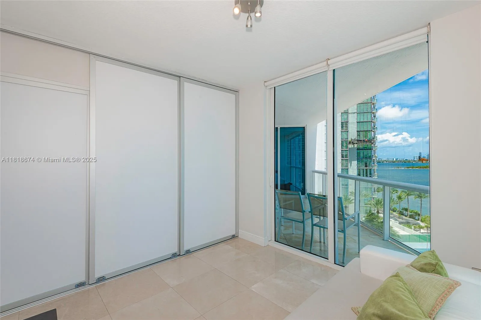 480 NE 30th St # 1505, Miami, FL 33137 photo 11