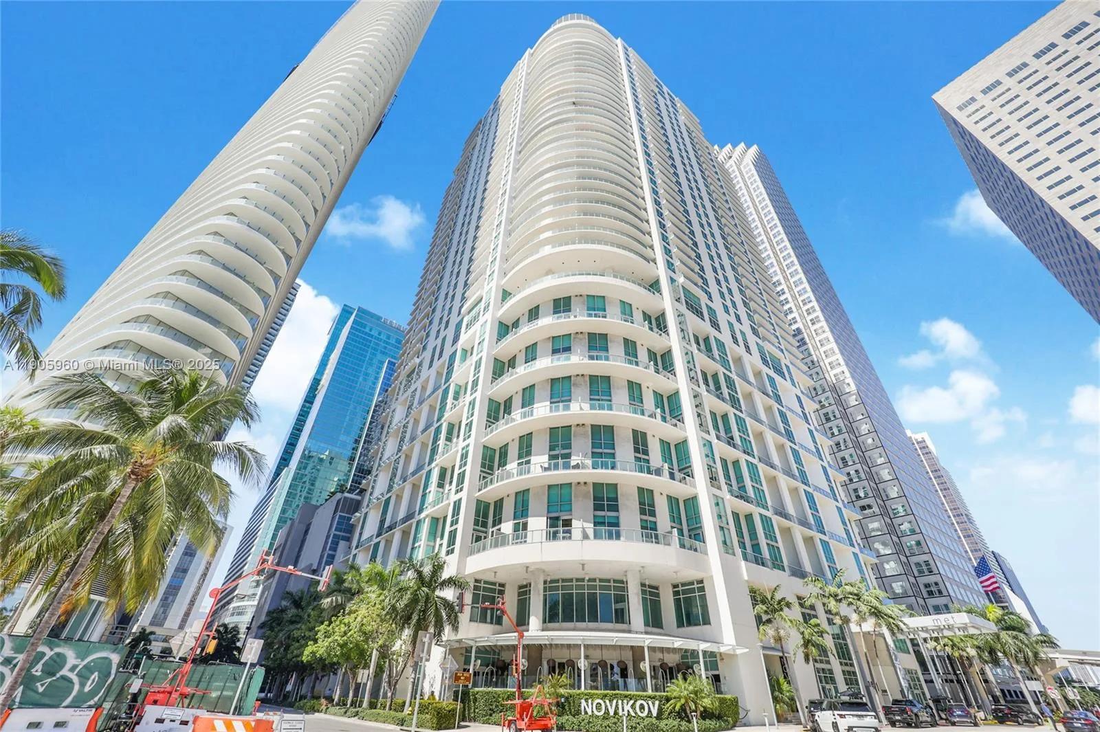 300 S Biscayne Blvd # L-414, Miami, FL 33131