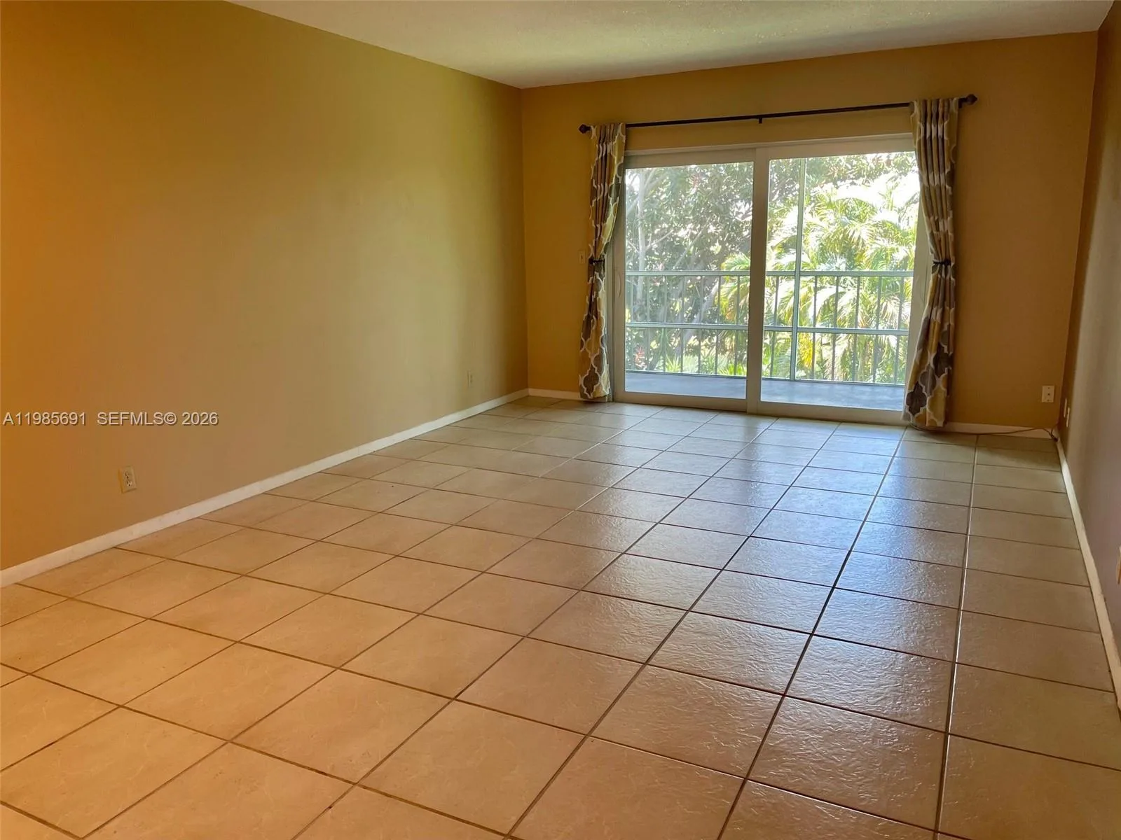 1000 Hillcrest Ct # 308, Hollywood, FL 33021 photo 7