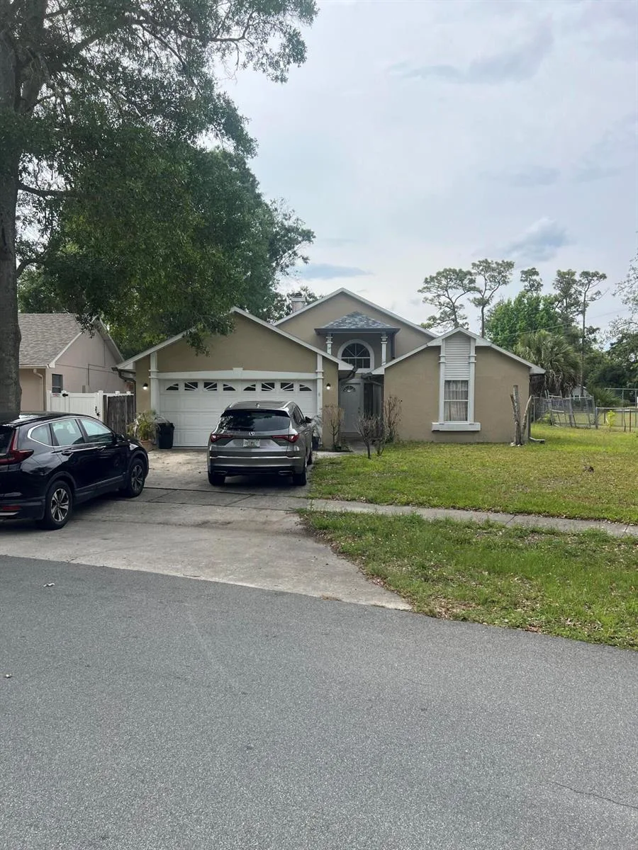 116 N Bristol Circle, Sanford, FL 32773