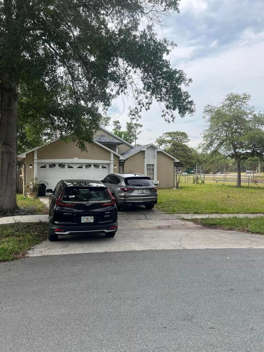 116 N Bristol Circle, Sanford, FL 32773 photo 2
