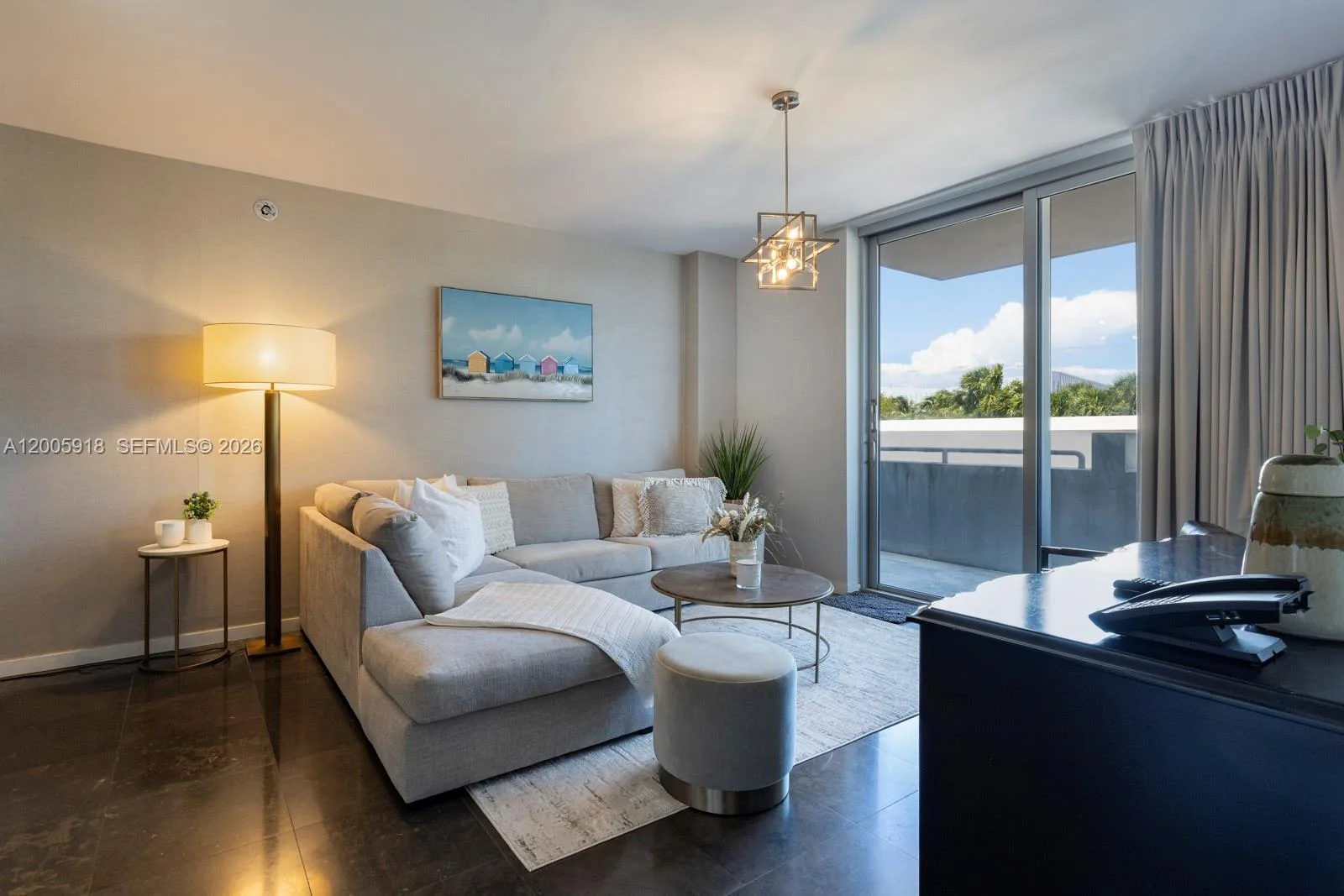 220 21st St # 303, Miami Beach, FL 33139 photo 2