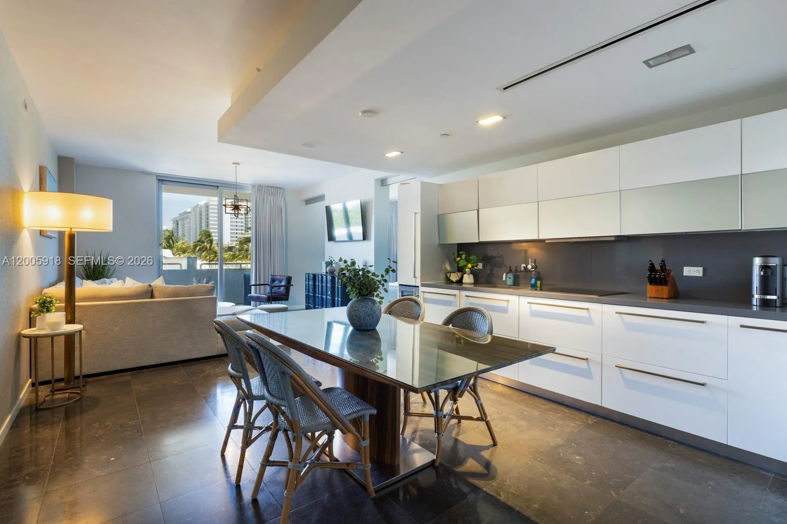 220 21st St # 303, Miami Beach, FL 33139 photo 6