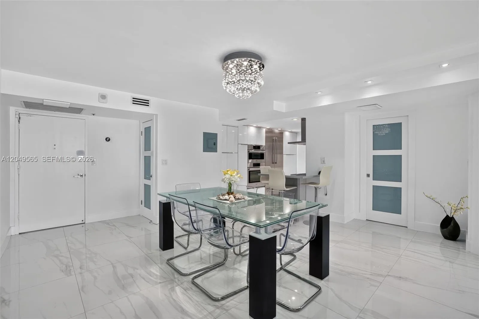 6039 Collins Ave # 1624, Miami Beach, FL 33140 photo 8
