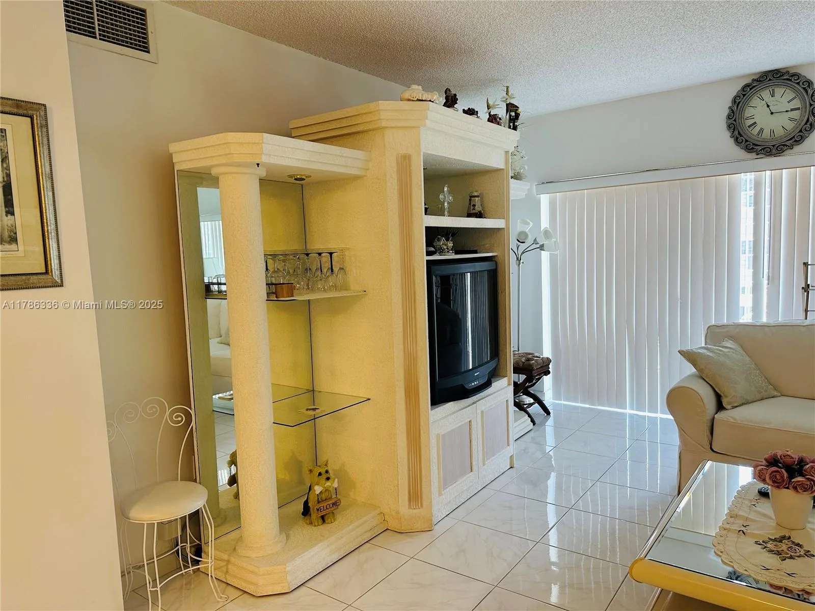 1985 S Ocean Dr # 4L, Hallandale Beach, FL 33009 photo 3