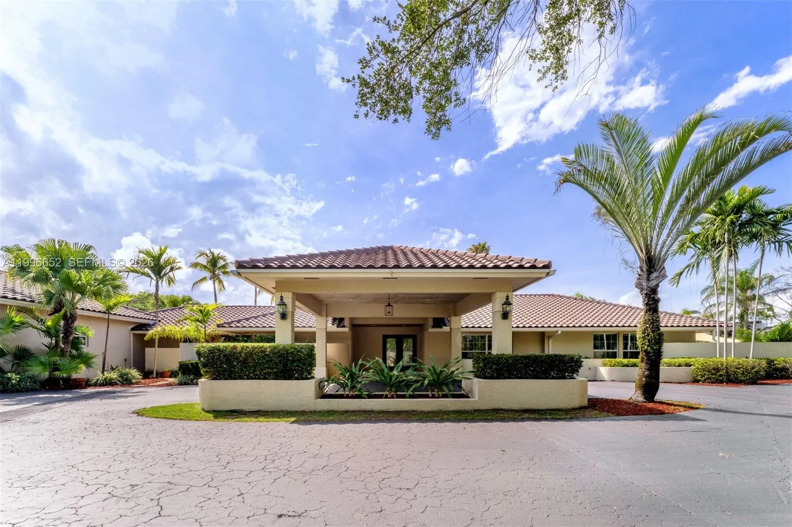 7201 SW 174th St, Palmetto Bay, FL 33157