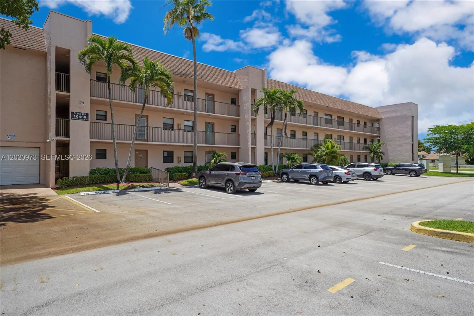 10466 Sunrise Lakes Blvd # 107, Sunrise, FL 33322