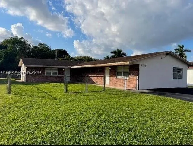 5219 SW 43rd Ter # 2, Dania Beach, FL 33314