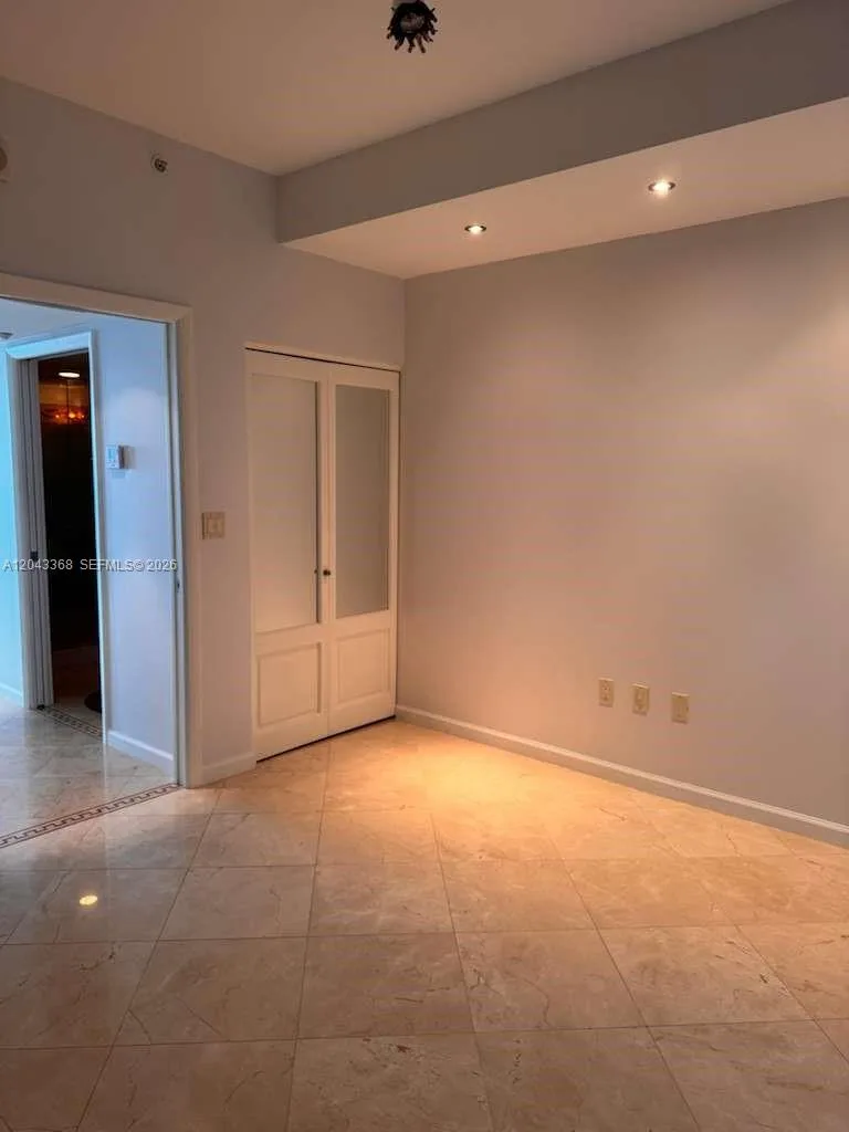 5025 Collins Ave # 1602, Miami Beach, FL 33140 photo 3