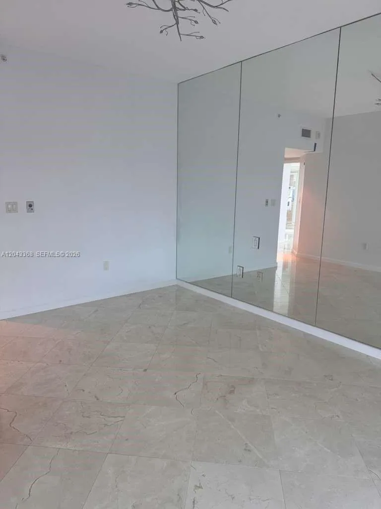 5025 Collins Ave # 1602, Miami Beach, FL 33140 photo 9